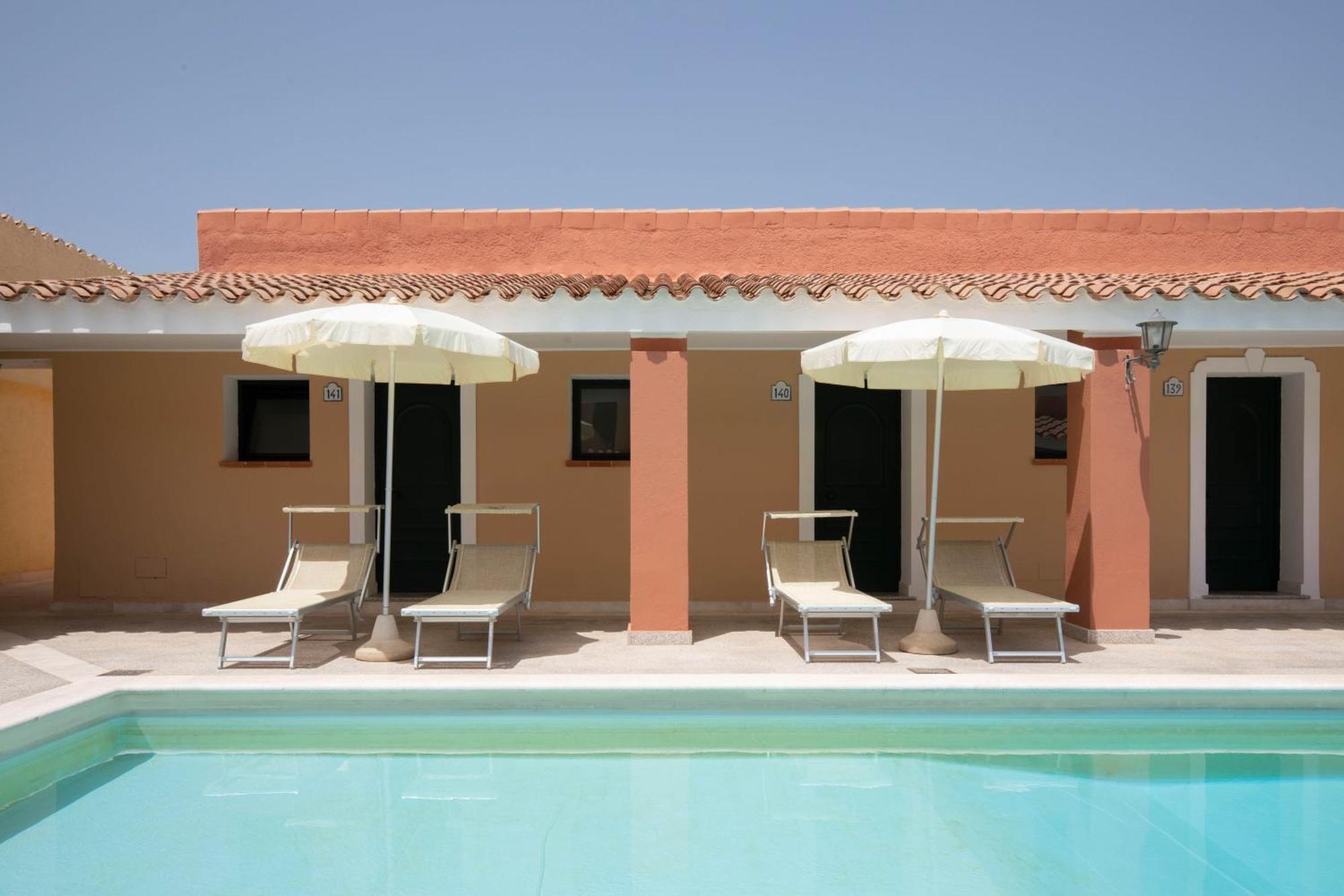 Club Hotel Marina Seada Beach Budoni Exterior foto