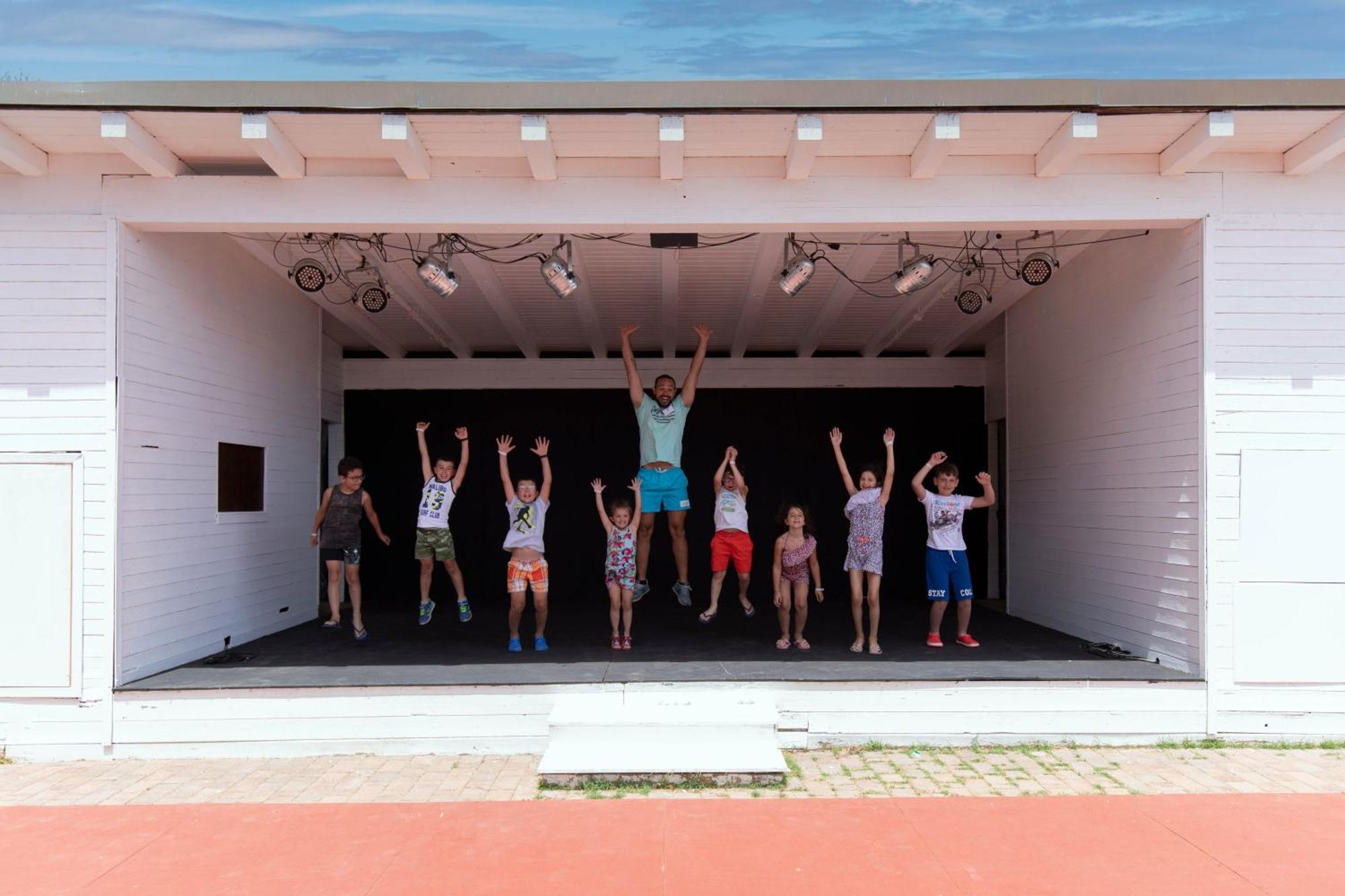 Club Hotel Marina Seada Beach Budoni Exterior foto