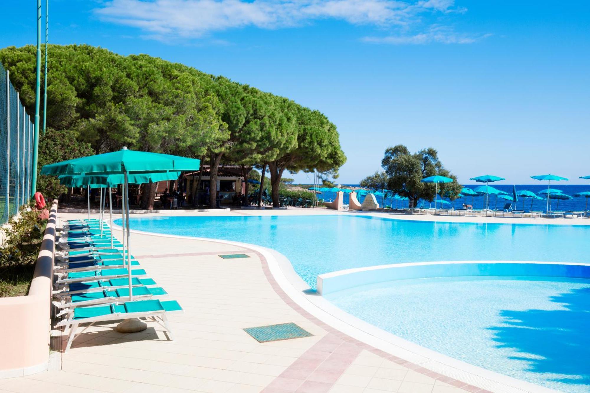 Club Hotel Marina Seada Beach Budoni Exterior foto