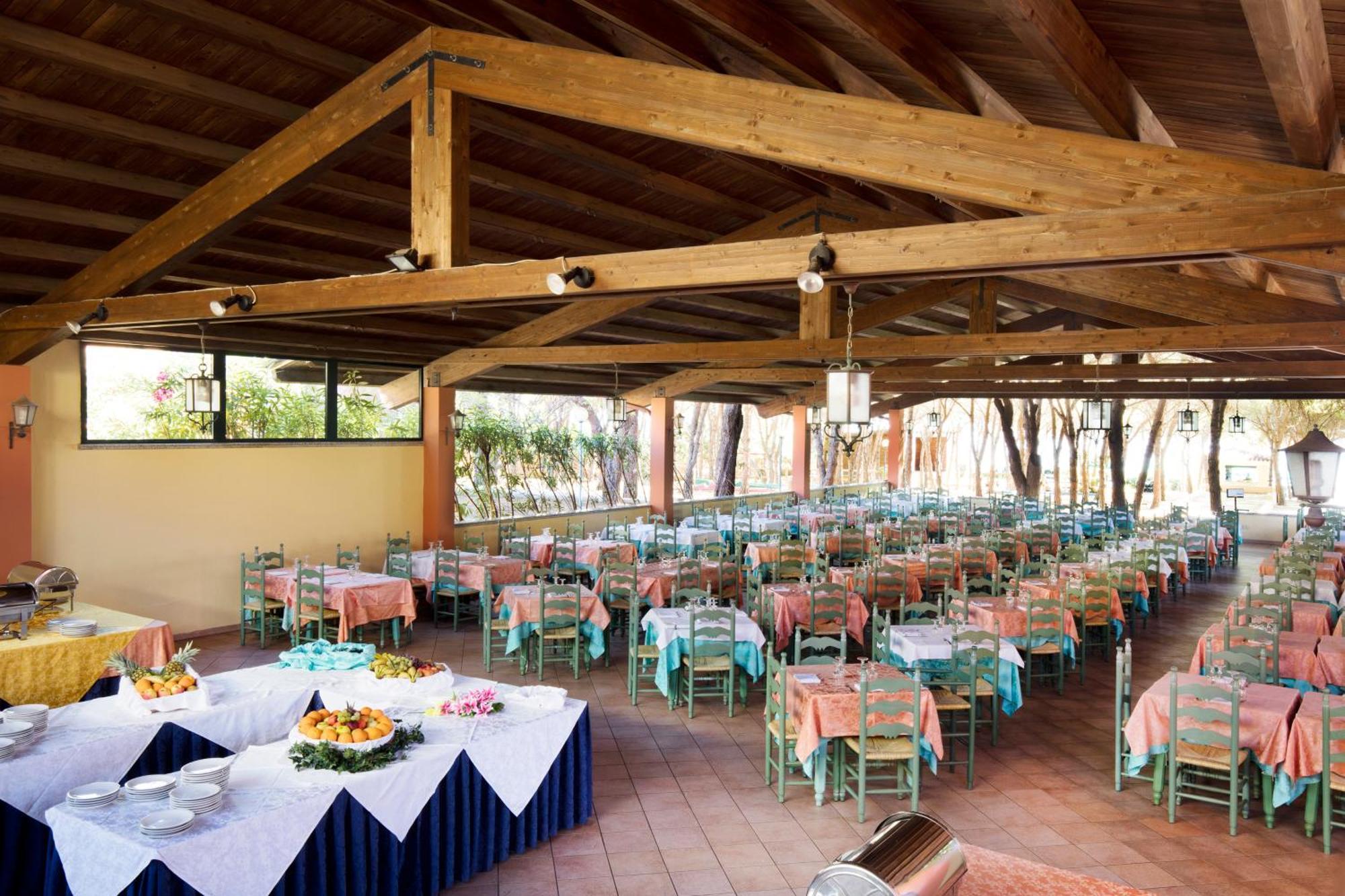 Club Hotel Marina Seada Beach Budoni Exterior foto